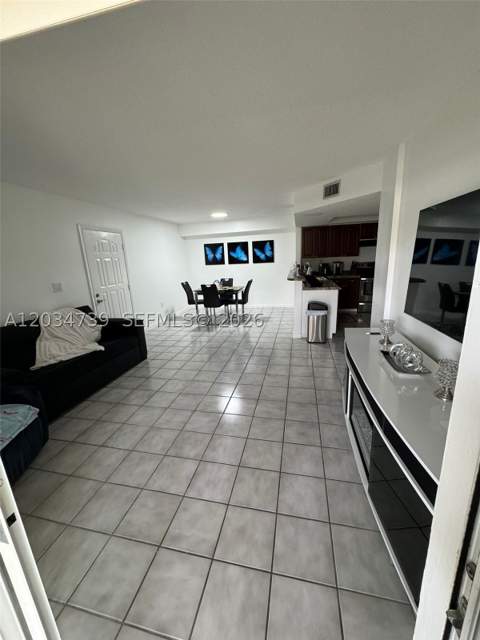 8660 SW 212th st 108, Cutler Bay FL - photo 6 of 21