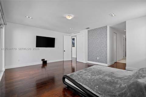 9830 NW 74th Ter, Doral FL - photo 10 of 53