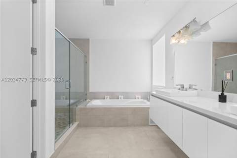9830 NW 74th Ter, Doral FL - photo 11 of 53
