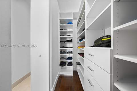 9830 NW 74th Ter, Doral FL - photo 16 of 53