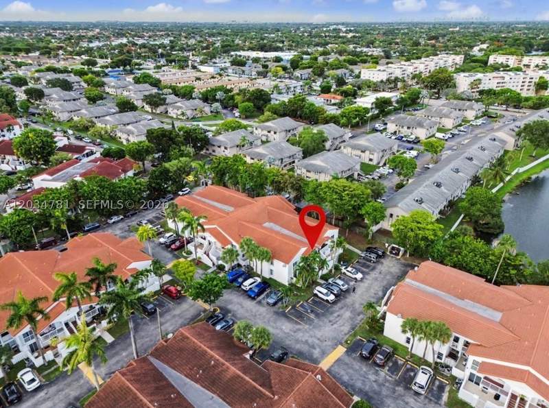 3 bedroom Condominium at 7611 SW 153rd Ct 204, Point Lake Condo Vii, Miami — photo 2