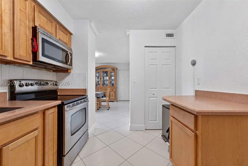 2 bedroom Condominium at 6770 Indian Creek Dr 5D, Aquasol Condo, Miami Beach — photo 5