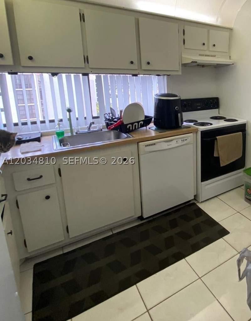 1 bedroom Condominium at 16909 N Bay Rd 1009, Plaza Of Americas Condo P, Sunny Isles Beach — photo 3