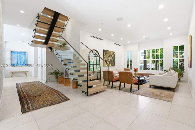 5 bedroom SingleFamilyResidence at 19941 NE 36th Pl, Aventura Estates, Aventura — photo 5