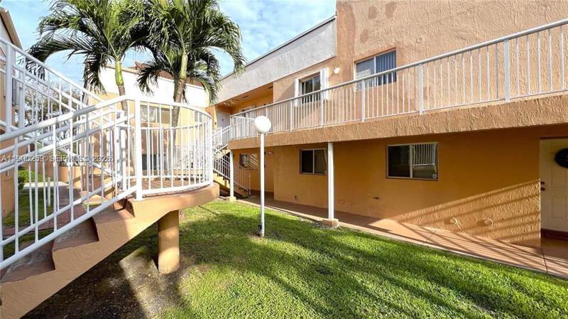 2 bedroom Condominium at 14901 SW 80th Street 205, The Seasons Villas & Thms, Miami — photo 3