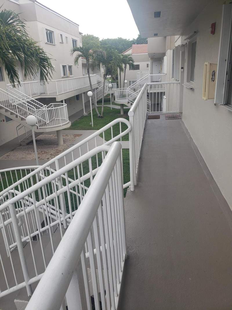2 bedroom Condominium at 14901 SW 80th Street 205, The Seasons Villas & Thms, Miami — photo 4