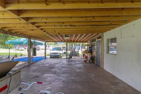 21025 SW 300th St, Homestead FL - photo 15 of 24