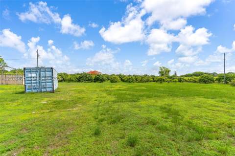 21025 SW 300th St, Homestead FL - photo 23 of 24