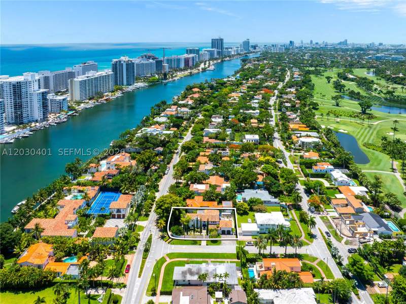 5 bedroom SingleFamilyResidence at 5860 Pine Tree Dr, Beach View Addn, Miami Beach — photo 2