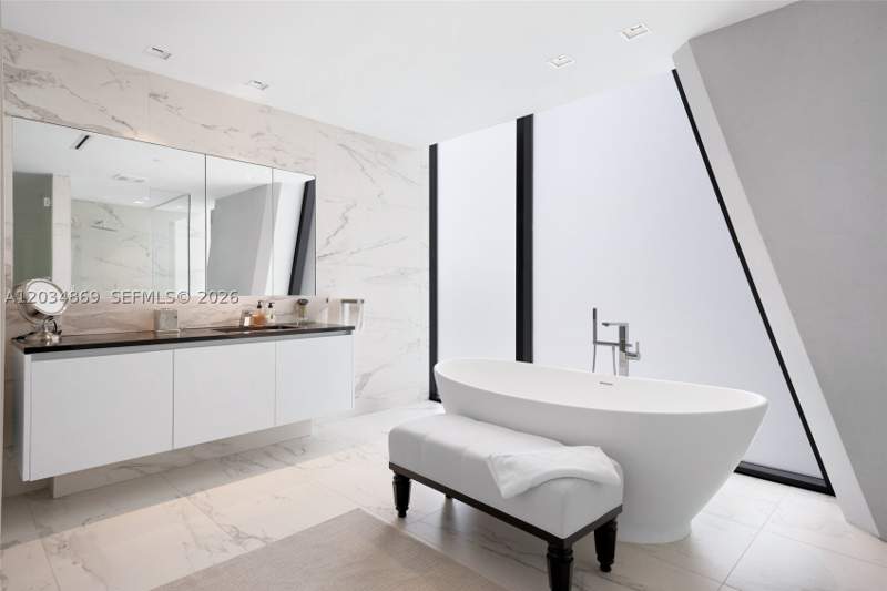4 bedroom Condominium at 1000 Biscayne Blvd 3701, One Thousand Museum Condo, Miami — photo 5