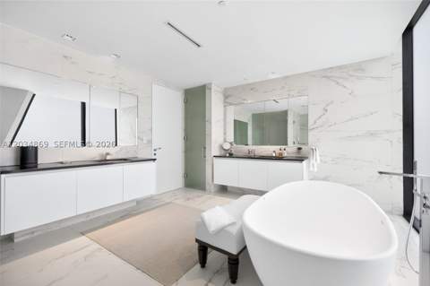 1000 Biscayne Blvd 3701, Miami FL - photo 6 of 35