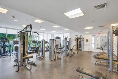 20281 E Country Club Dr 615, Aventura FL - photo 16 of 44