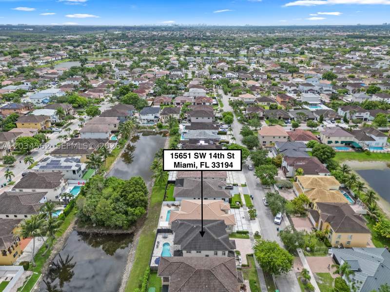 4 bedroom SingleFamilyResidence at 15651 SW 14th St, Rieumont Estates, Miami — photo 2