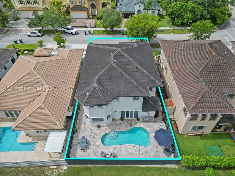 4 bedroom SingleFamilyResidence at 15651 SW 14th St, Rieumont Estates, Miami — photo 3