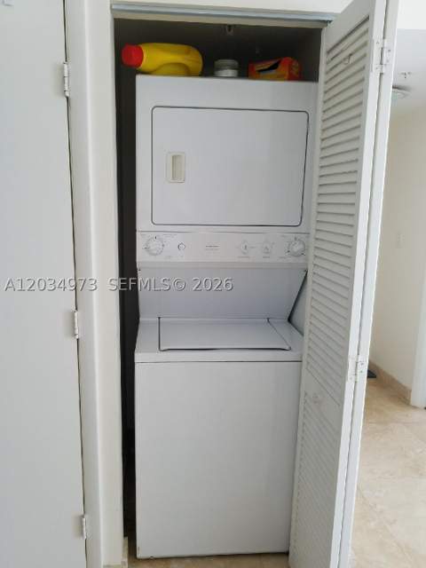 31 SE 5th St 2205, Miami FL - photo 11 of 13
