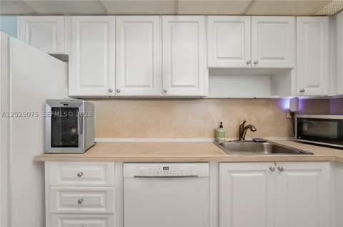 19390 Collins Ave 1419, Sunny Isles Beach FL - photo 18 of 22