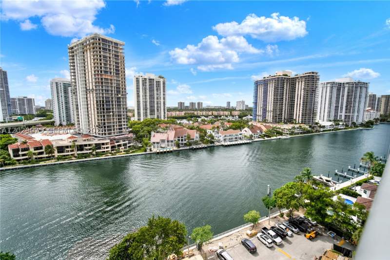 1 bedroom Condominium at 19390 Collins Ave 1419, Oceanview Building A Cond, Sunny Isles Beach — photo 3