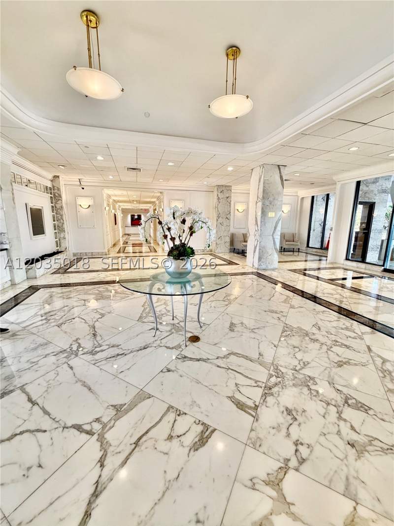1 bedroom Condominium at 5700 Collins Ave 14M, Seacoast 5700 Condo, Miami Beach — photo 2