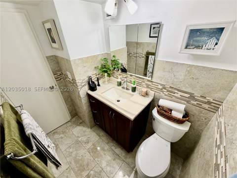 5700 Collins Ave 14M, Miami Beach FL - photo 20 of 25