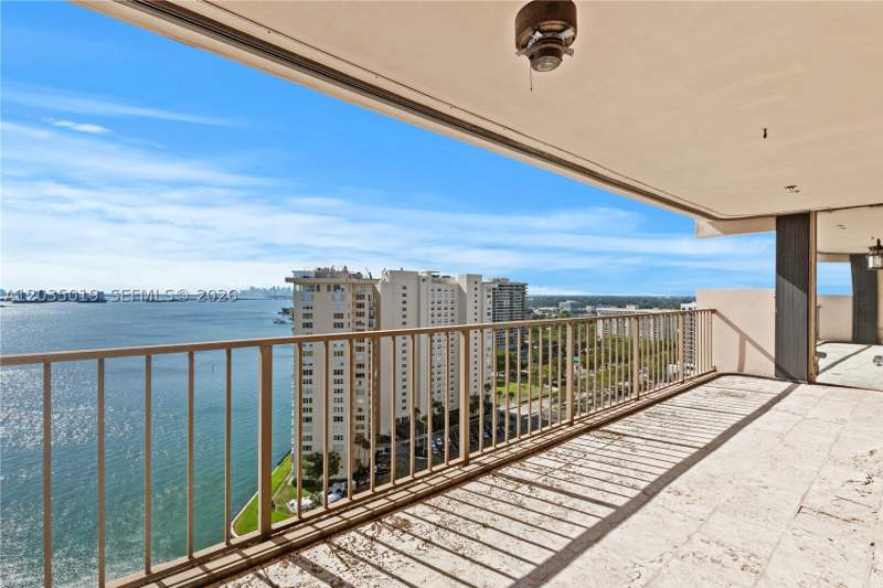 1 bedroom Condominium at 1800 NE 114th St 2204, Cricket Club Condo, Miami — photo 3