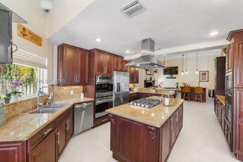 17640 Old Cutler Rd, Palmetto Bay FL - photo 8 of 53