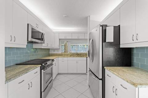 4825 NW 98th Place, Doral FL - photo 21 of 71