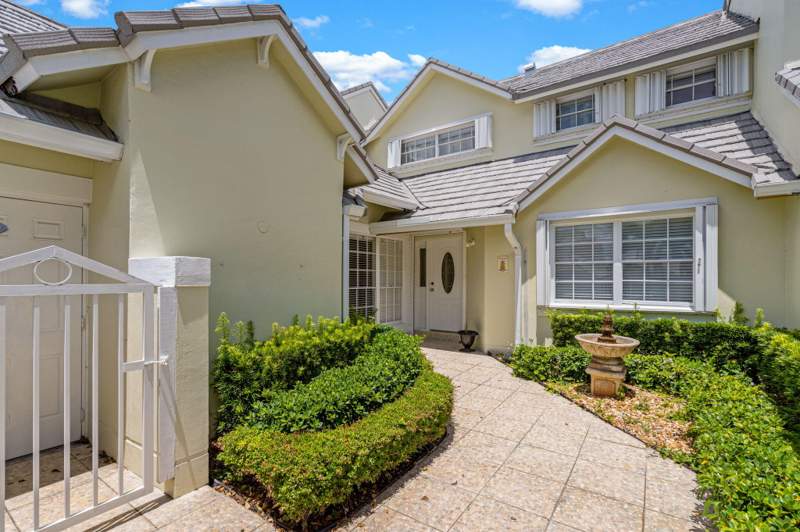 3 bedroom Townhouse at 4825 NW 98th Place, Doral Woods, Doral — photo 4