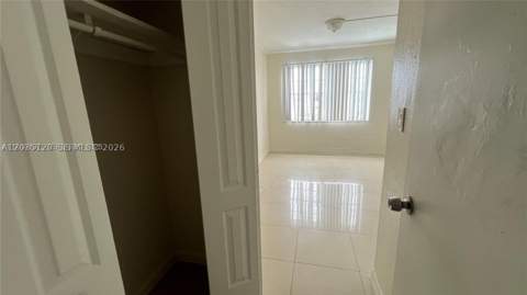 486 NW 165th St Rd B-606, Miami FL - photo 10 of 19