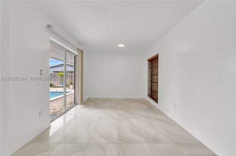 9982 SW 196th St, Cutler Bay FL - photo 13 of 38