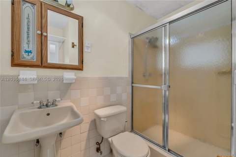 9982 SW 196th St, Cutler Bay FL - photo 24 of 38