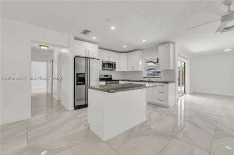 9982 SW 196th St, Cutler Bay FL - photo 8 of 38