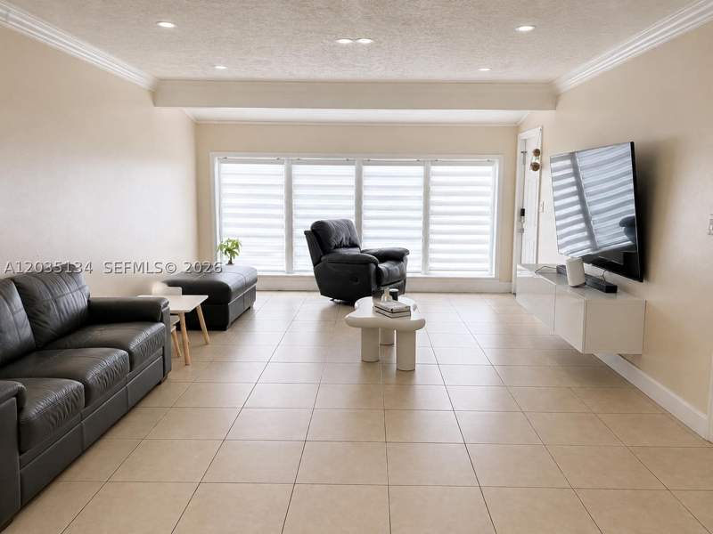 3 bedroom SingleFamilyResidence at 9515 Dominican Dr, South Coral Homes Sec 2, Cutler Bay — photo 2