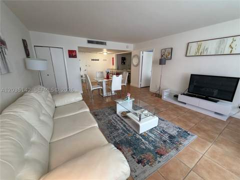 5161 Collins Ave 310, Miami Beach FL - photo 14 of 46