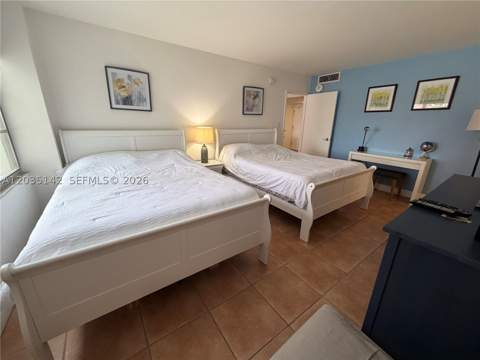 5161 Collins Ave 310, Miami Beach FL - photo 17 of 46