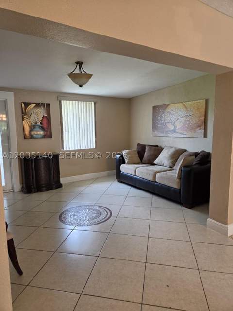 17405 SW 109th Ct, Miami FL - photo 7 of 53
