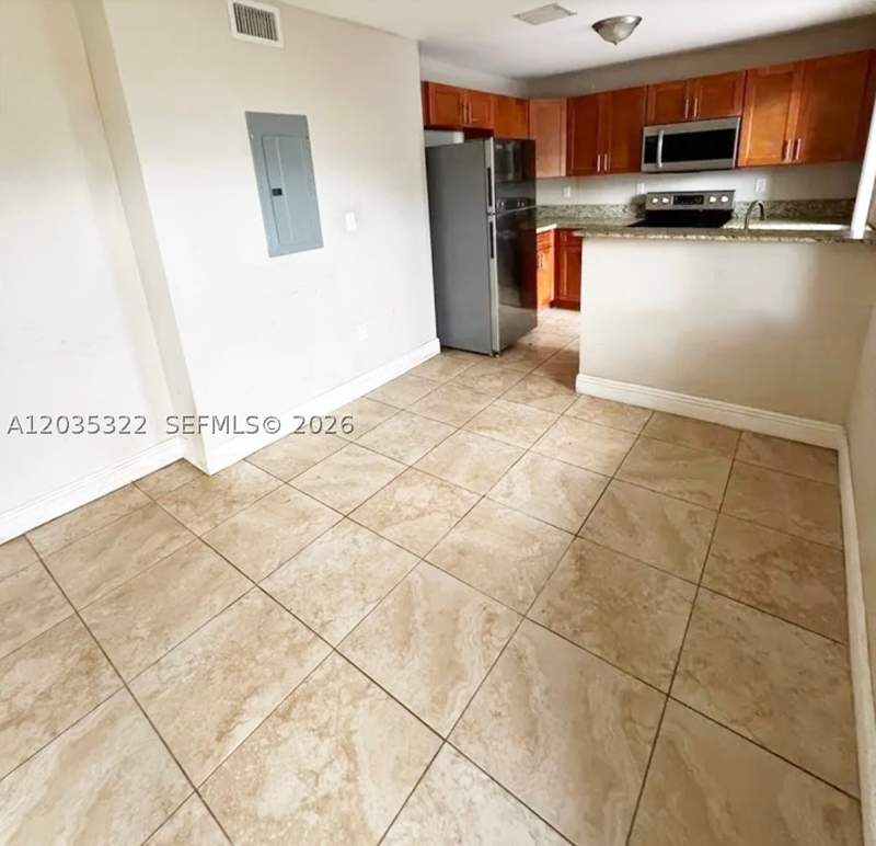3 bedroom Condominium at 1999 NW 5th Pl 2, Town Park Plaza North Con, Miami — photo 2