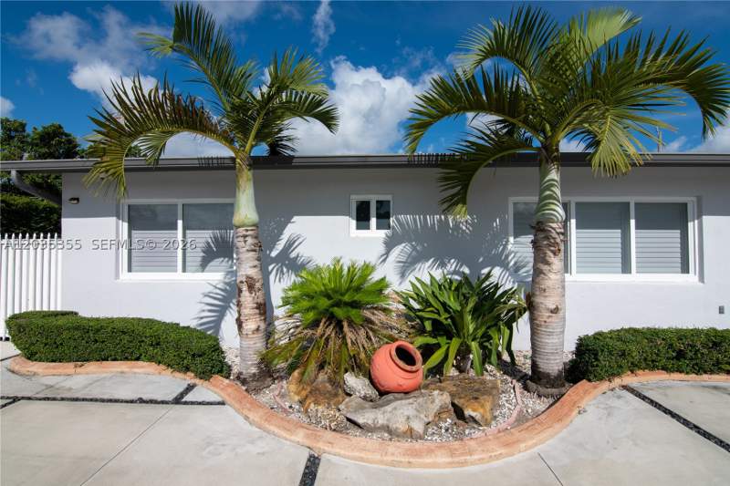 3 bedroom SingleFamilyResidence at 3030 SW 96th Ave, Coral Gardens, Miami — photo 2