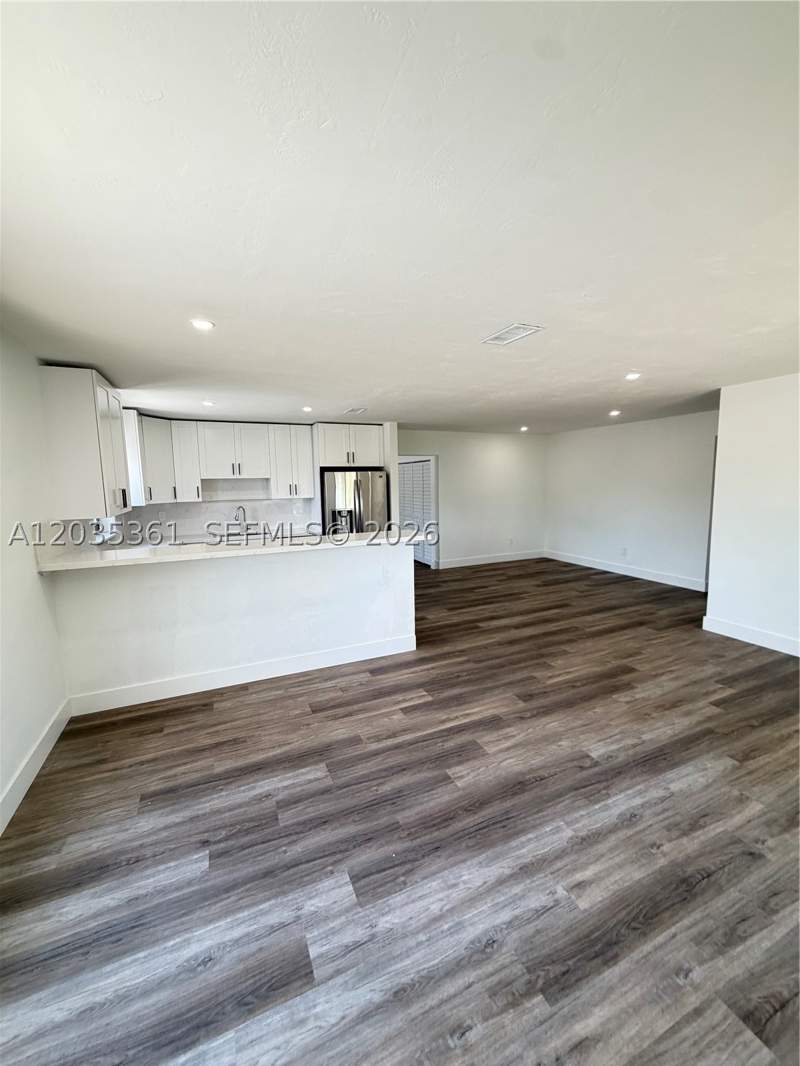 3 bedroom SingleFamilyResidence at 2930 SW 106th Ave, West Coral Park, Miami — photo 5