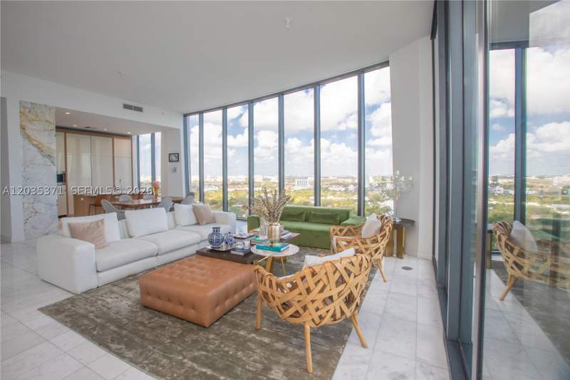 4 bedroom Condominium at 2821 S Bayshore Dr 20D, Two Park Grove Condo, Miami — photo 2