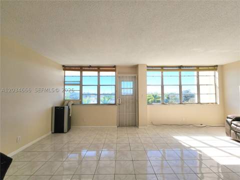 2025 NE 164th St 503, North Miami Beach FL - photo 10 of 27