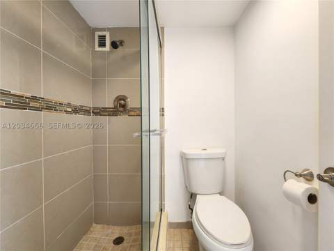 2025 NE 164th St 503, North Miami Beach FL - photo 24 of 27