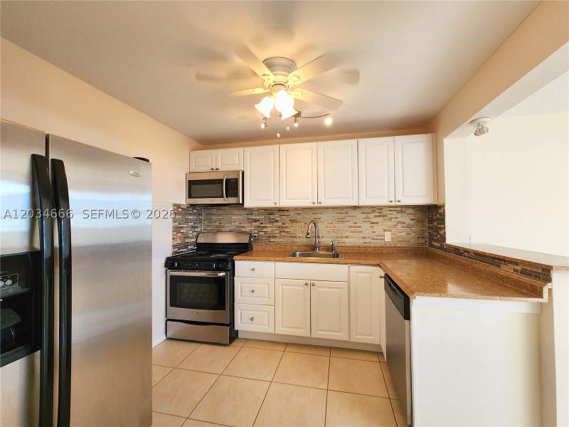 2 bedroom Condominium at 2025 NE 164th St 503, Crestview Towers Condo, North Miami Beach — photo 3