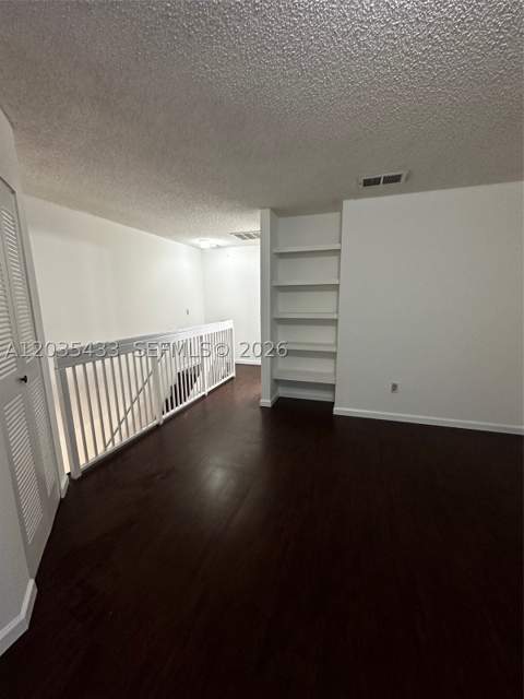 18356 NW 68th Ave K, Hialeah FL - photo 6 of 10