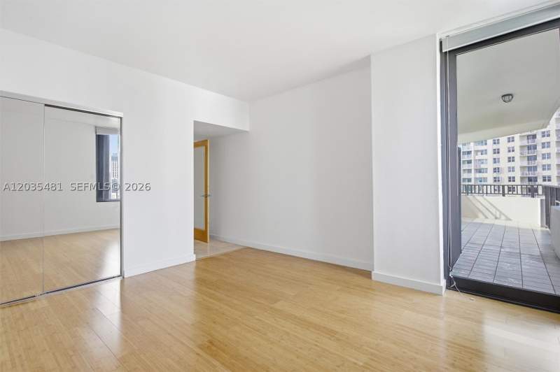 2 bedroom Condominium at 520 SE Brickell Key Dr A1615, BRICKELL KEY ONE CONDO, Miami — photo 3