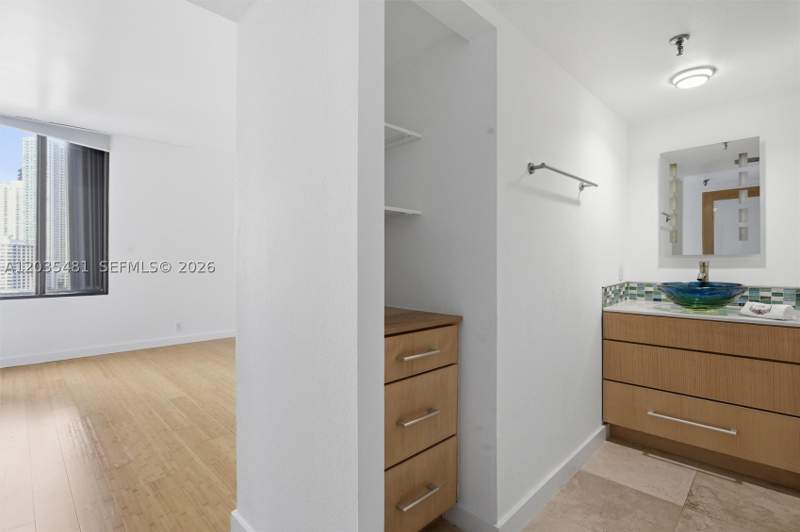 2 bedroom Condominium at 520 SE Brickell Key Dr A1615, BRICKELL KEY ONE CONDO, Miami — photo 4