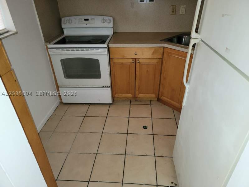 1 bedroom Condominium at 17255 SW 95th Ave 249, Village Homes & Condos At, Palmetto Bay — photo 4