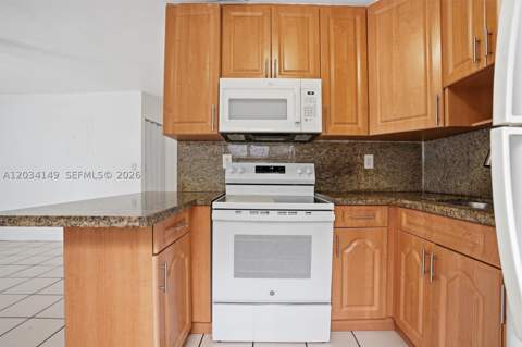 1389 NW 31st Ave 1389-B, Miami FL - photo 9 of 38