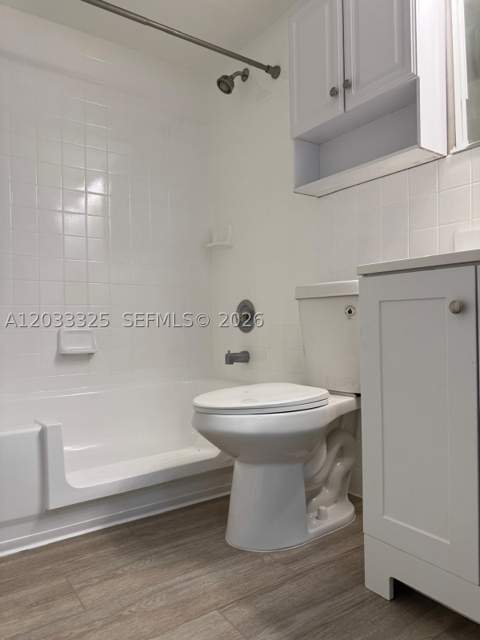 7832 Collins Ave 406, Miami Beach FL - photo 14 of 26