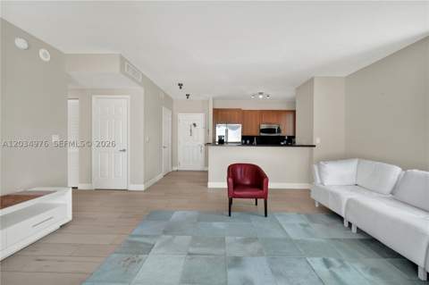 1300 Ponce De Leon Blvd 901, Coral Gables FL - photo 10 of 49