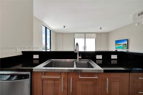 1300 Ponce De Leon Blvd 901, Coral Gables FL - photo 15 of 49